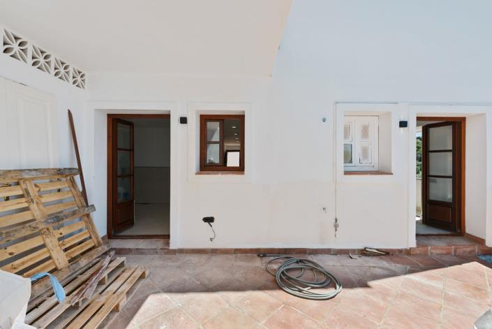 Image No.12-4 Bed Townhouse for sale