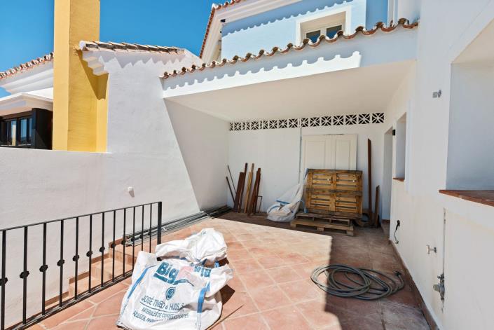 Image No.13-4 Bed Townhouse for sale