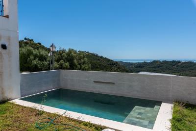 15-11d12f2f454f2f5e9b981fdd8b901d51