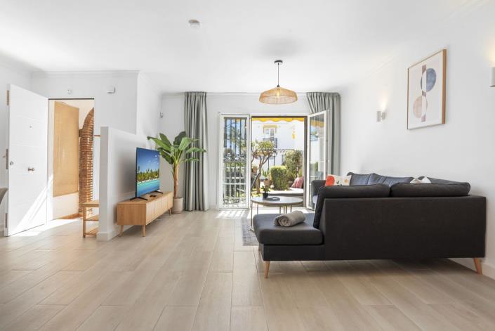 Image No.7-3 Bed Townhouse for sale