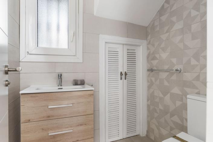 Image No.9-3 Bed Townhouse for sale