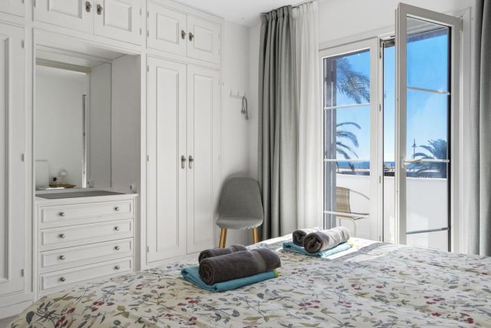 Image No.24-3 Bed Townhouse for sale