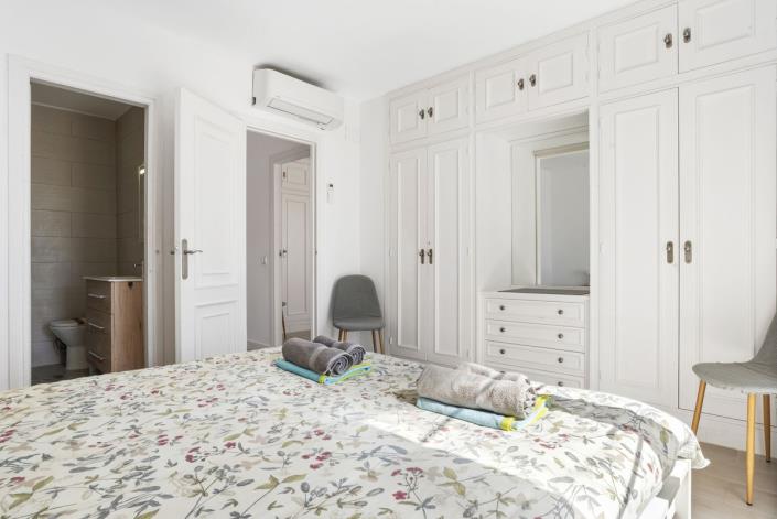 Image No.25-3 Bed Townhouse for sale