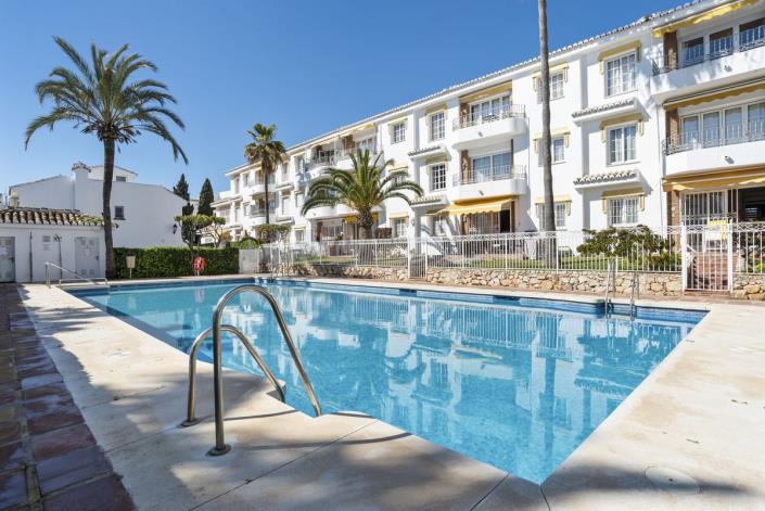 Image No.34-3 Bed Townhouse for sale