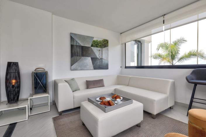 Image No.10-2 Bed Apartment for sale