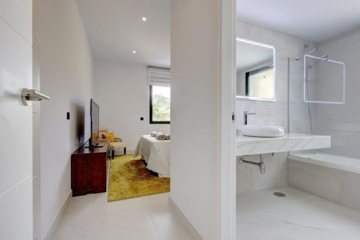 Image No.30-2 Bed Apartment for sale