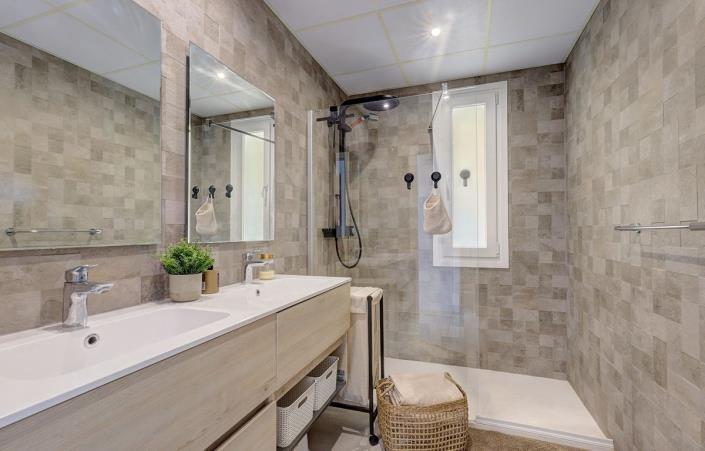 Image No.44-3 Bed Apartment for sale