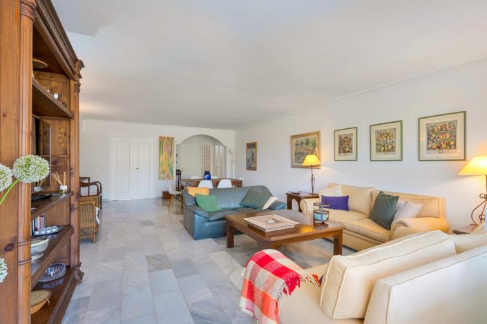 Image No.10-3 Bed Apartment for sale
