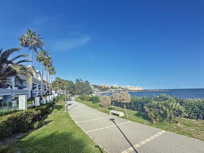 Image No.3-Appartement de 2 chambres à vendre à Estepona