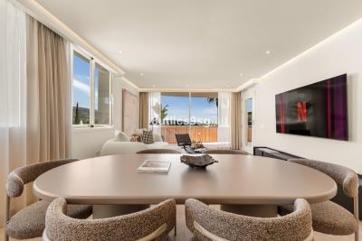 10-bb915d1cb19341576dcdc994b81ab9c5