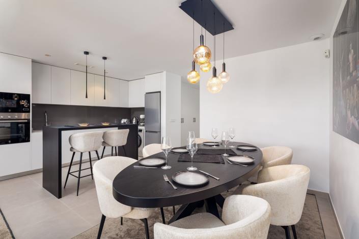 Image No.3-3 Bed Apartment for sale