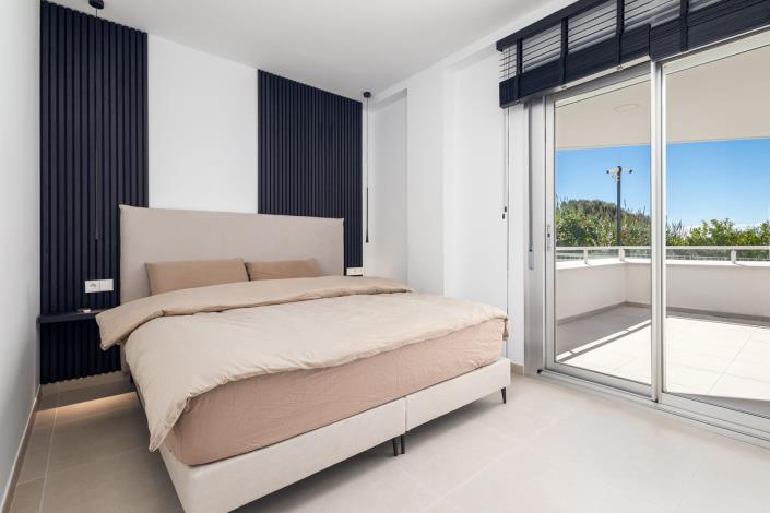 Image No.12-3 Bed Apartment for sale