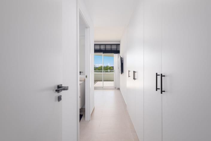 Image No.14-3 Bed Apartment for sale