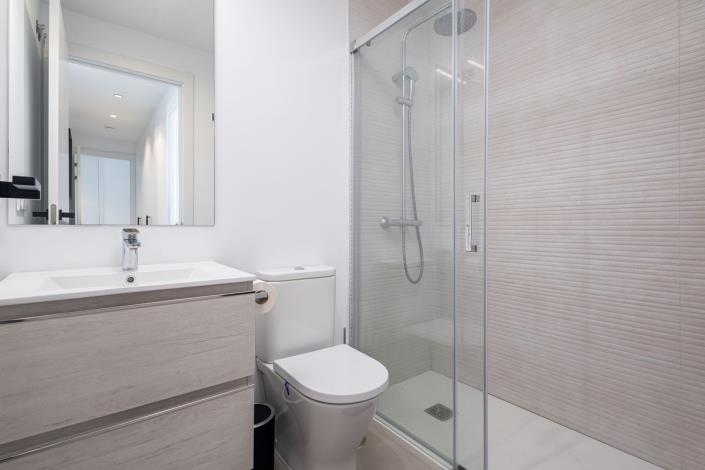 Image No.18-3 Bed Apartment for sale