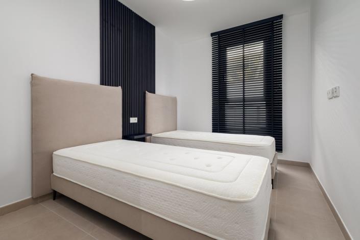 Image No.19-3 Bed Apartment for sale