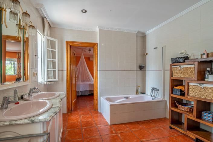 Image No.27-Villa de 6 chambres à vendre à Benalmadena