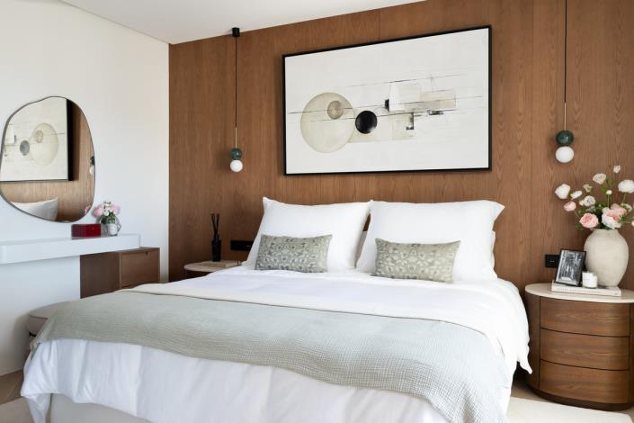 Image No.14-4 Bed Townhouse for sale