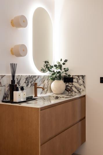 Image No.22-4 Bed Townhouse for sale