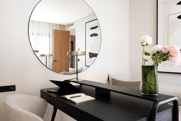 Image No.27-4 Bed Townhouse for sale