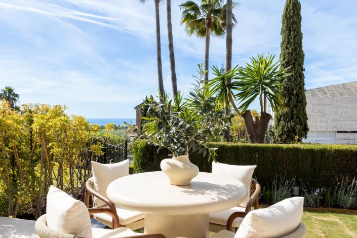 Image No.29-4 Bed Townhouse for sale