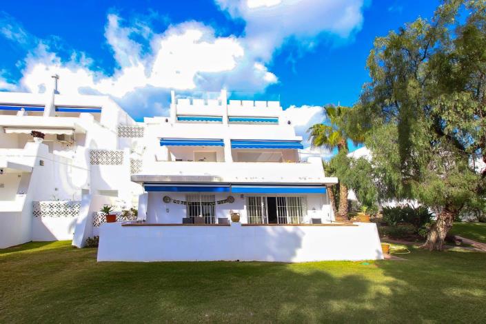 Image No.24-3 Bed Apartment for sale