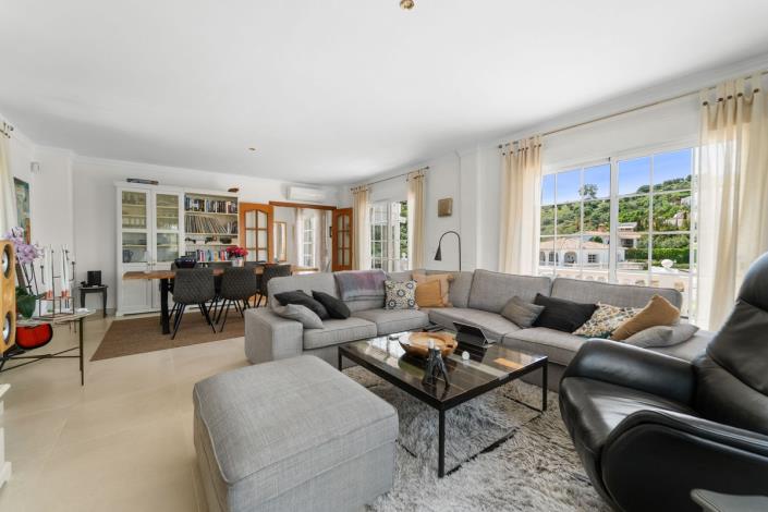 Image No.4-4 Bed Villa for sale