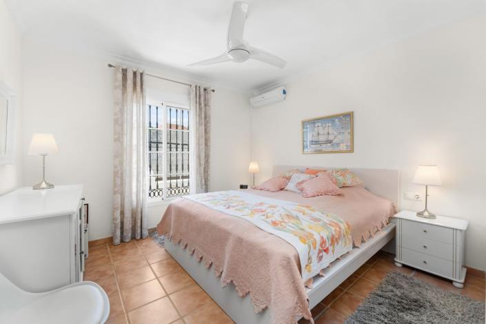 Image No.16-4 Bed Villa for sale