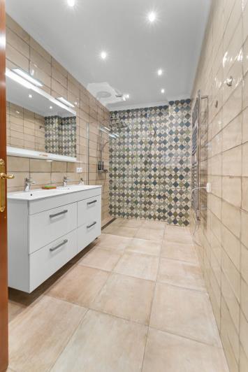 Image No.17-4 Bed Villa for sale