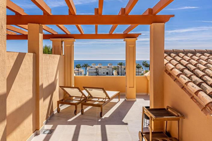 Image No.20-3 Bed Townhouse for sale