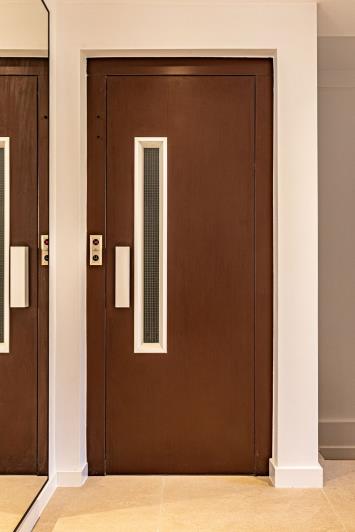 Image No.21-3 Bed Townhouse for sale