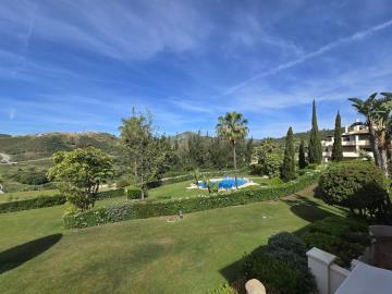 11-20939a0134ad724a8cb2a801094d15a4