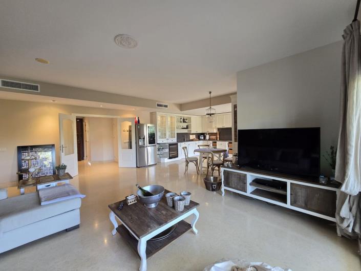 Image No.26-2 Bed Apartment for sale