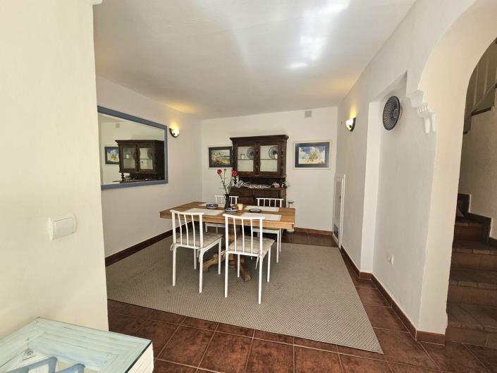 Image No.4-2 Bed Townhouse for sale