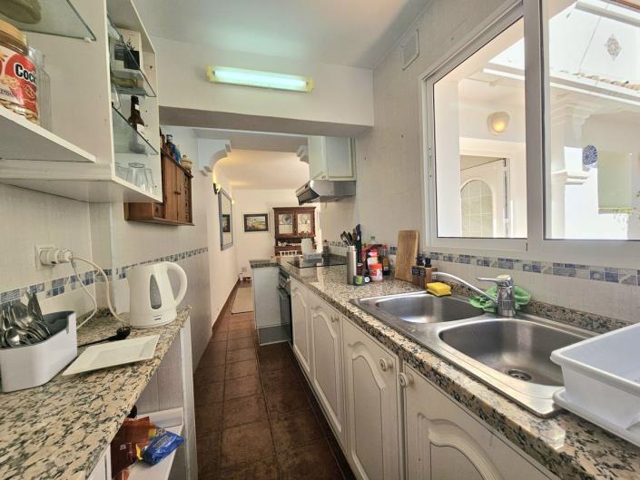 Image No.11-2 Bed Townhouse for sale