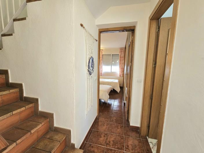 Image No.17-2 Bed Townhouse for sale