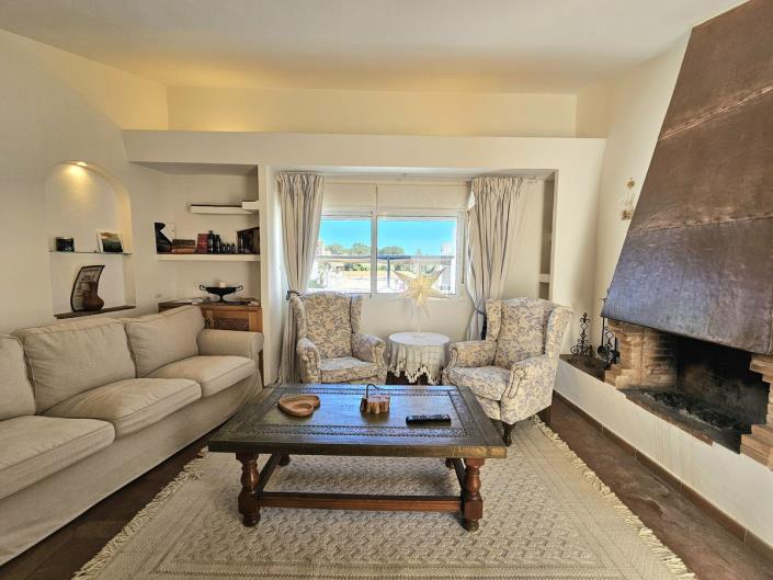 Image No.28-2 Bed Townhouse for sale