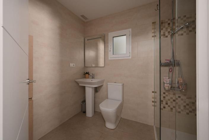 Image No.5-3 Bed Semi-Detached for sale