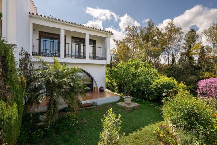 Image No.9-3 Bed Semi-Detached for sale