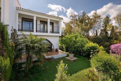 9-467d0cee5b725f3ef65f102a0c2e69c0