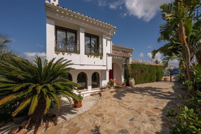 Image No.22-3 Bed Semi-Detached for sale