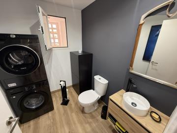 8-e64a9055bba3e77ac8aca3b893cdf826