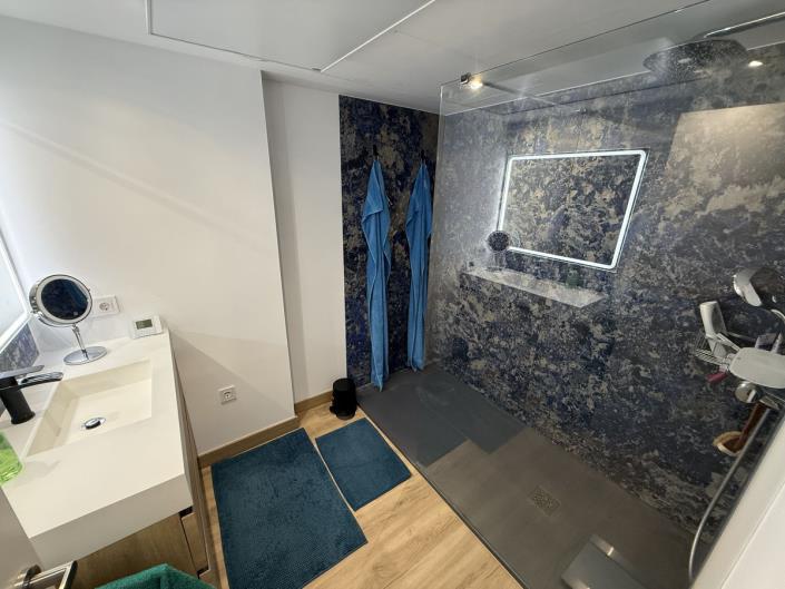 Image No.9-2 Bed Apartment for sale