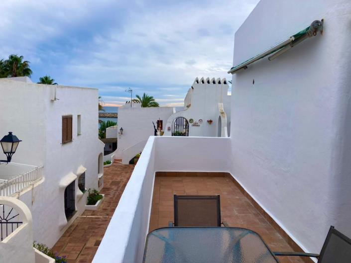 Image No.8-3 Bed Semi-Detached for sale