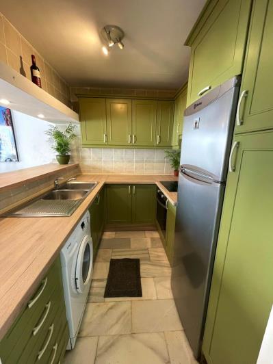 Image No.17-3 Bed Semi-Detached for sale