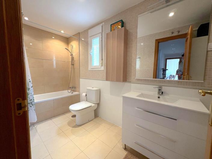 Image No.9-Jumelé de 3 chambres à vendre à Mijas