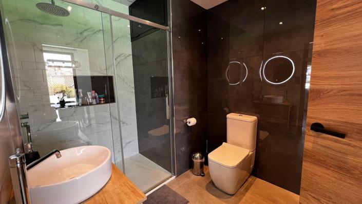 Image No.26-3 Bed Villa for sale