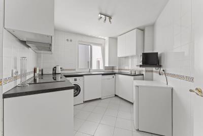 10-bb915d1cb19341576dcdc994b81ab9c5