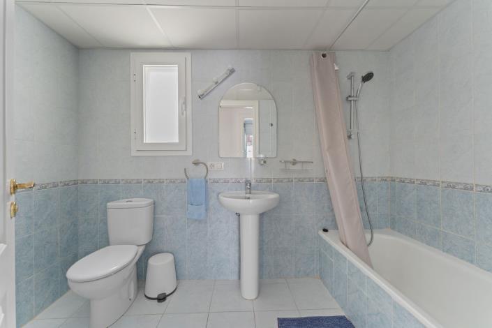 Image No.15-3 Bed Apartment for sale