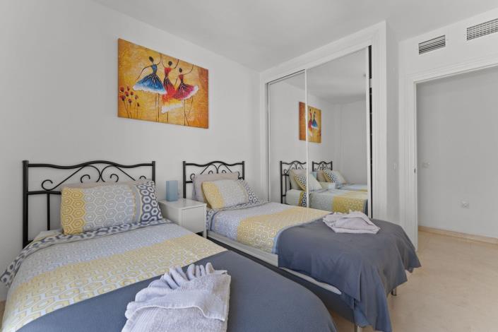 Image No.19-3 Bed Apartment for sale