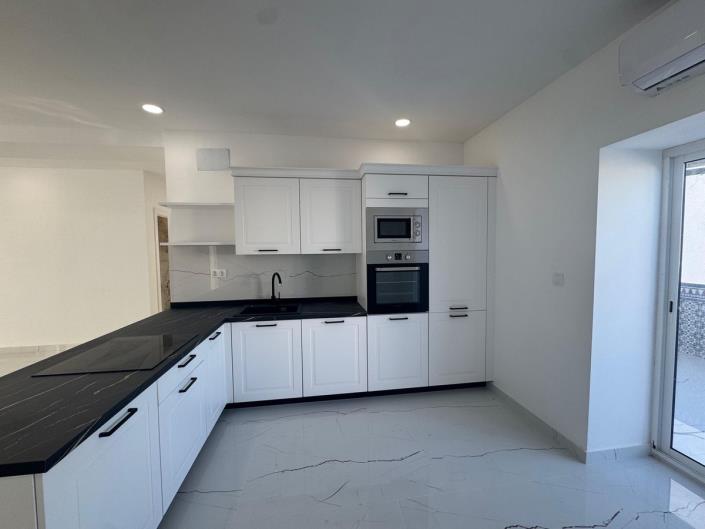 Image No.5-3 Bed Penthouse for sale